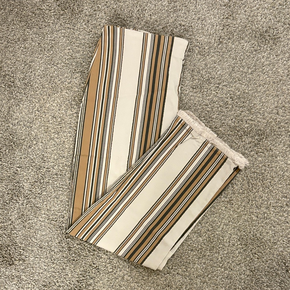 Attyre New York Beige and White Pants